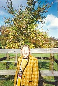 Jean Overton Fuller with the oak tree